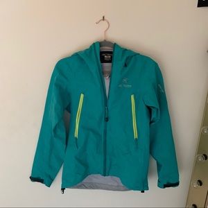Arc'teryx Beta LT Hybrid Rain Jacket